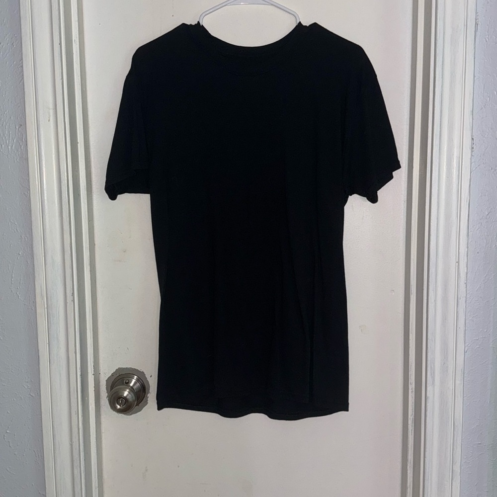 Casual black t-shirt